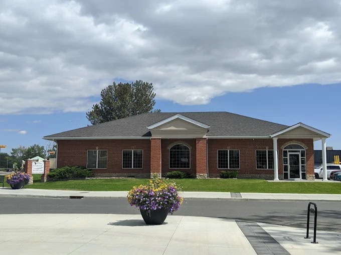 Front entrance of High River Dental Centre seen from the street